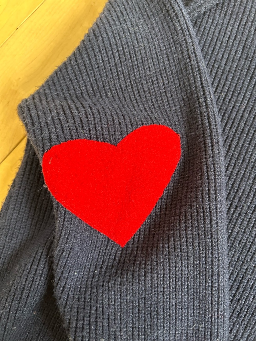 Heart elbow patch sweater - Picture 4 of 5